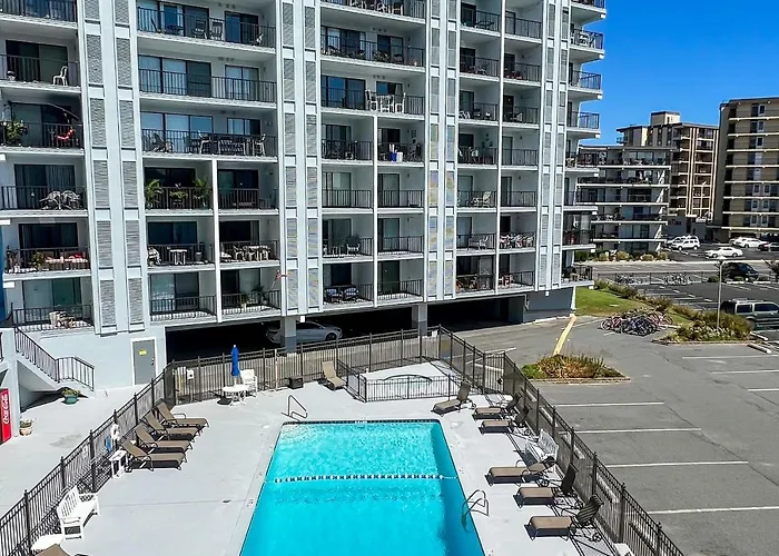 Hotel Bluewater East 702 N Ocean City